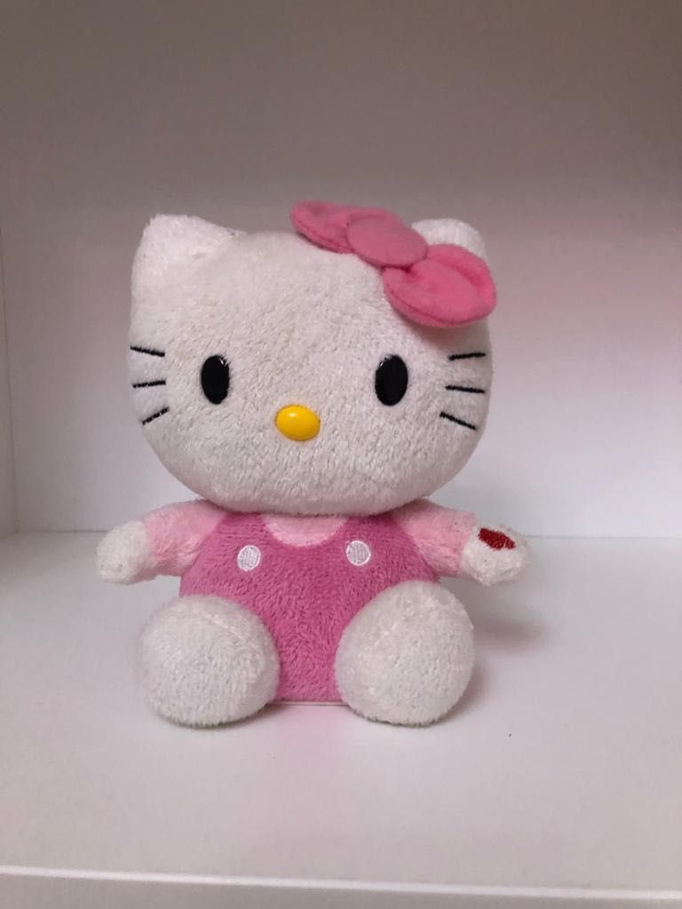 Hello Kitty zabawka  interaktywna  plus instrumenty muzyczne