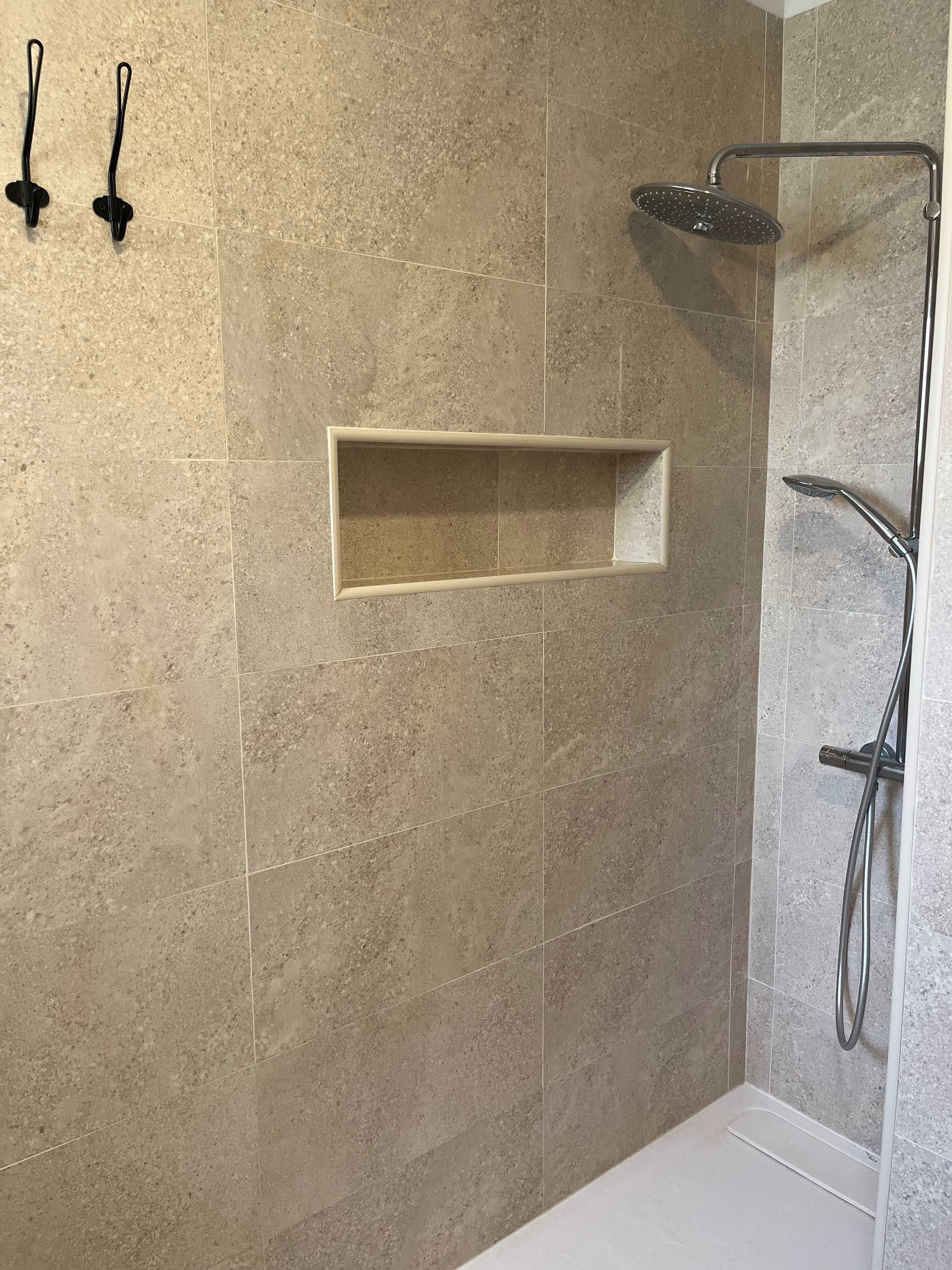 T2 Remodelado e Decorado com Logradouro em Alcântara – Lisboa