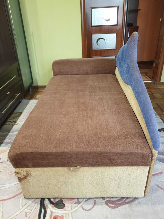 Продам диван-дельфін