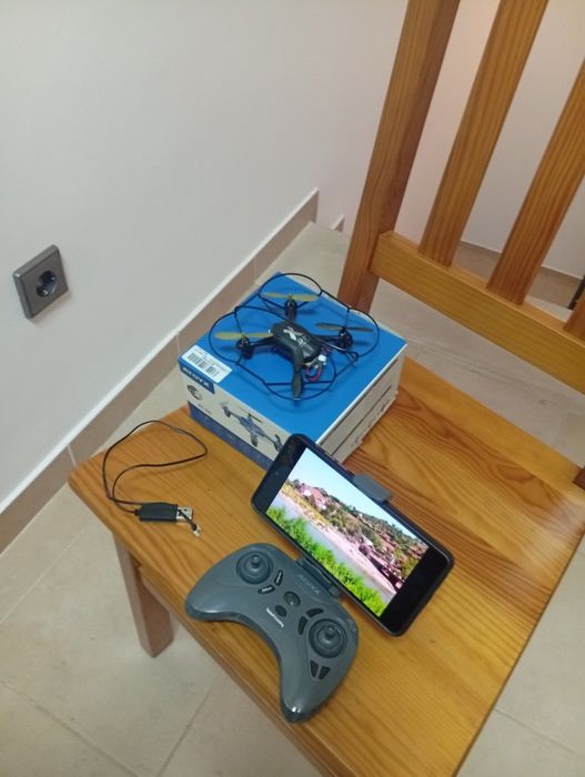 Drone ATOYX - pequeno, potente e com camera HD