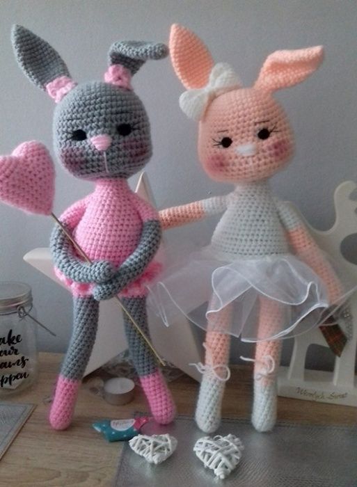 Duży Królik amigurumi szydełko różowy biały szary tiul kokarda kwiaty