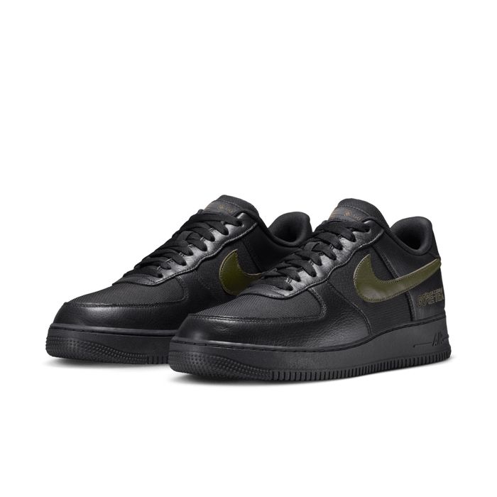 Оригінальні чоловічі кросівки Nike Air Force