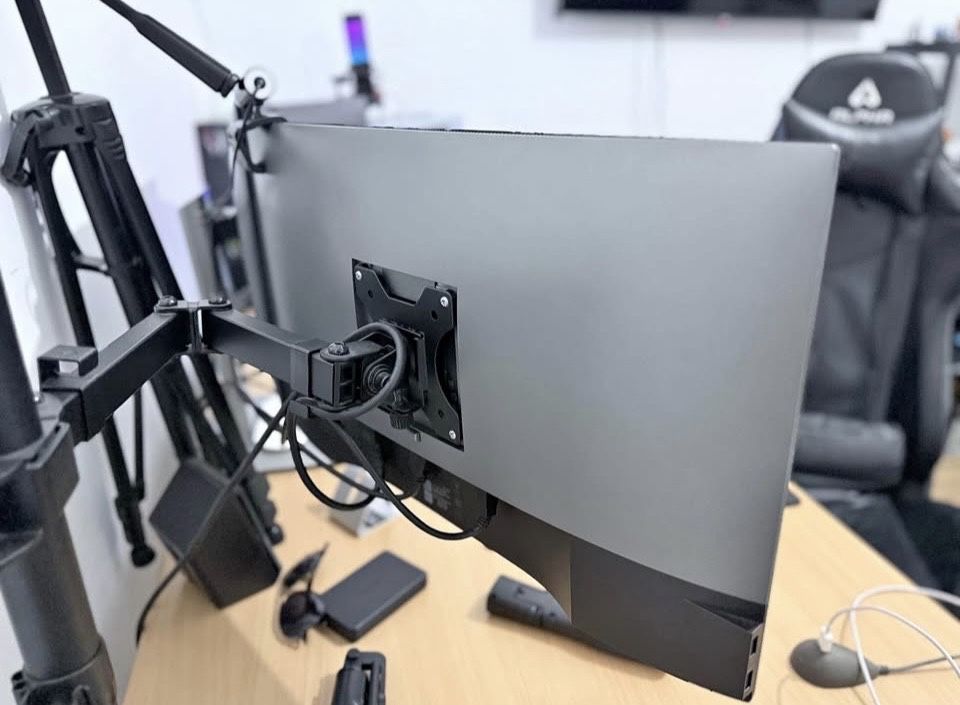 Monitores  de pc 24”