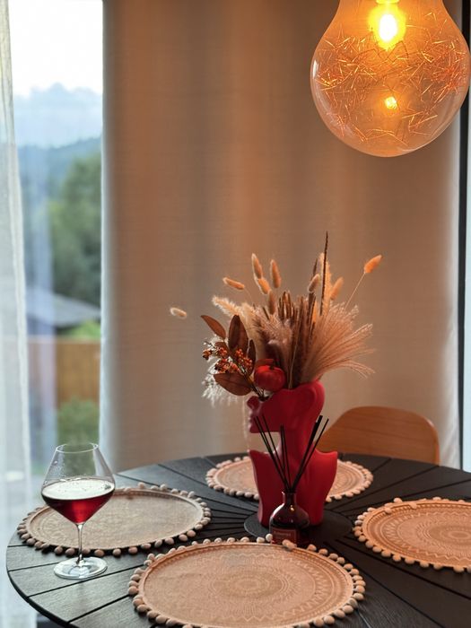 Оренда сучасного будинку/котеджу в Карпатах з ЧАНОМ . 2+2. с.Микуличин