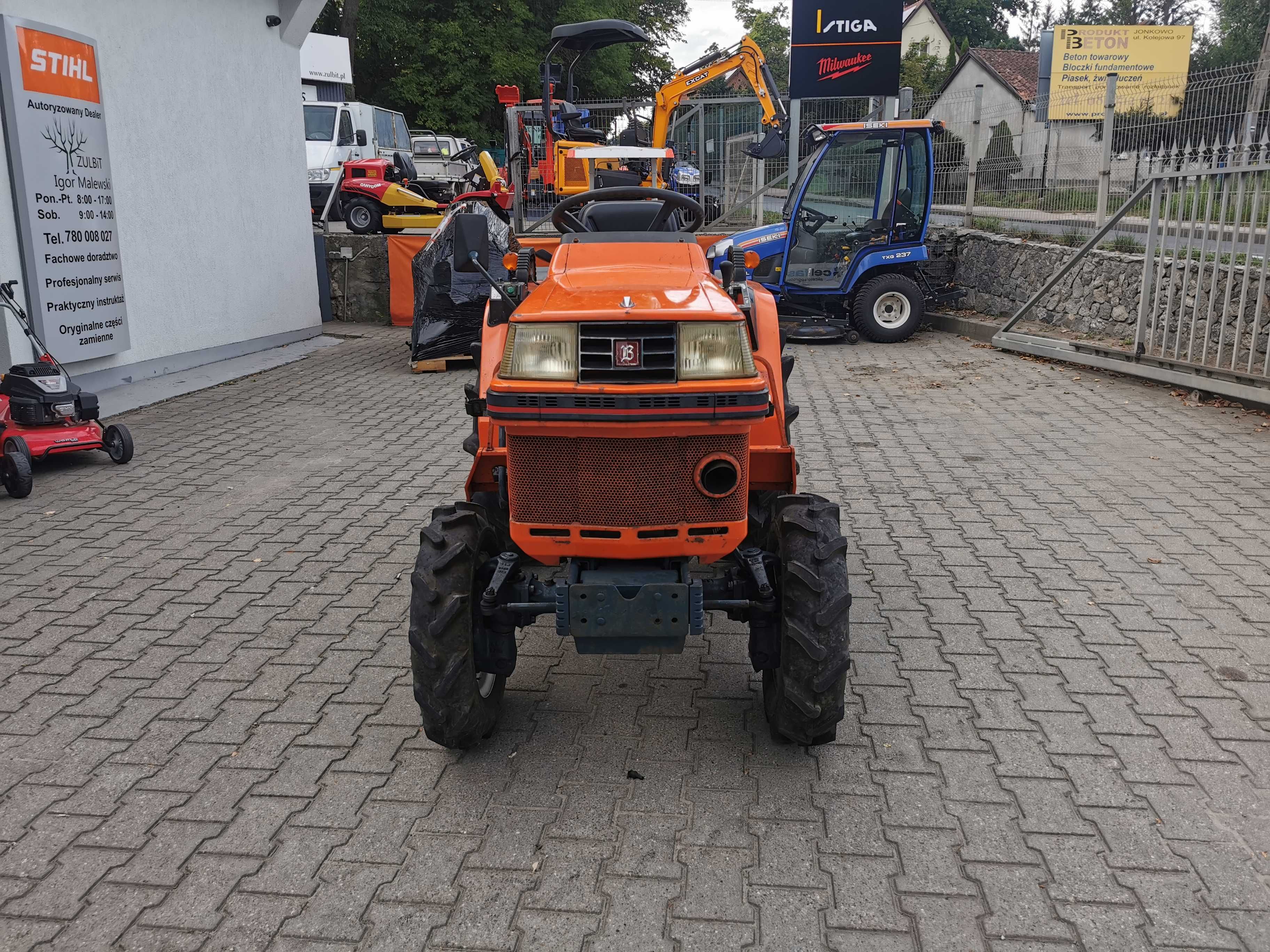 Kubota BULLTRA  B1-15 Traktor Japoński 15 KM Mały przebieg ISEKI, YANM