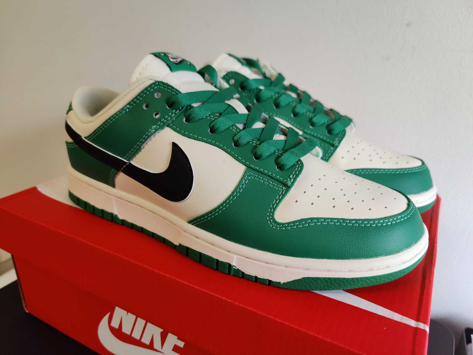Nike Dunk Low Malachite green
