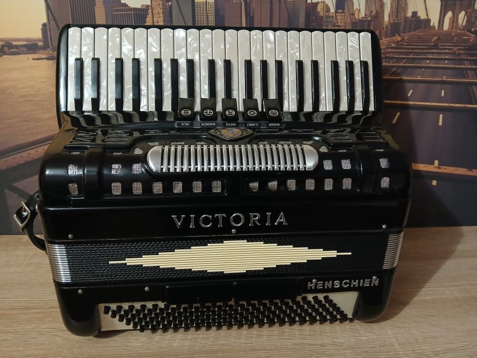 Włoski akordeon 3 chórowy Victoria
