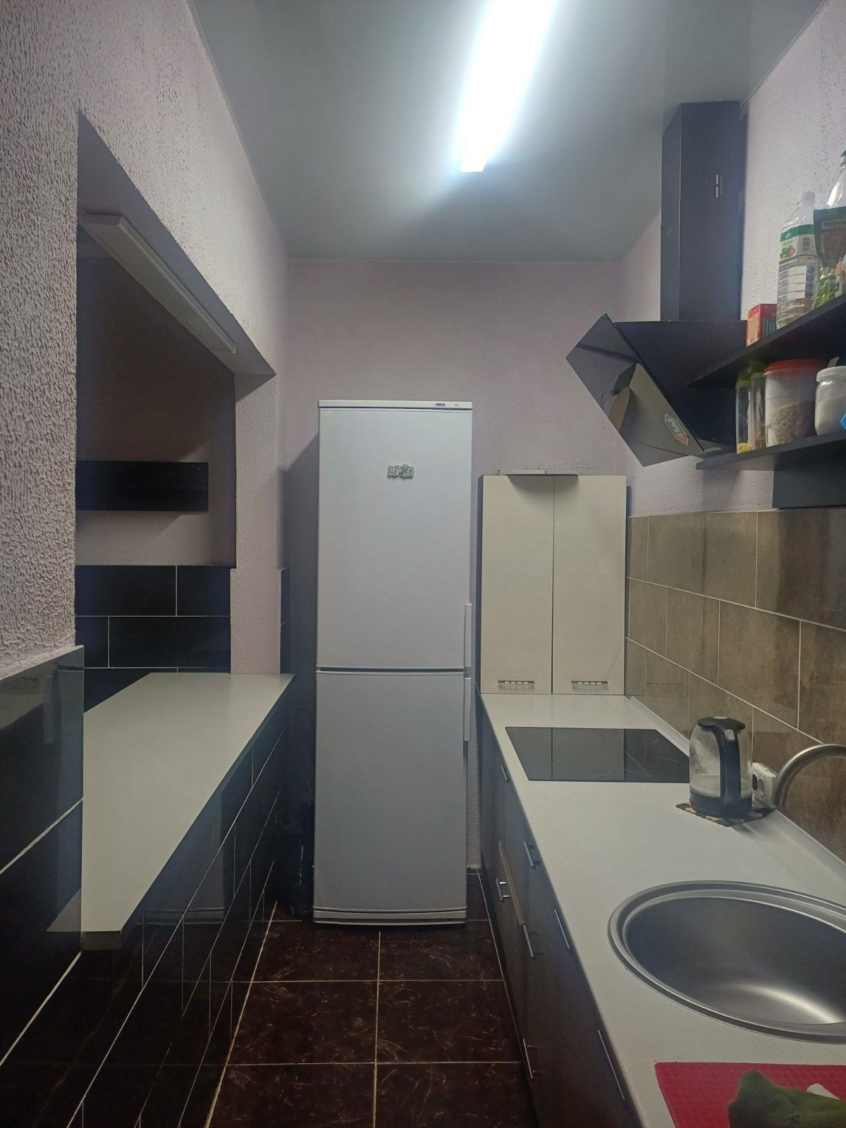 Продам 2-кімнатну квартиру. Пр-т Незалежності,287.