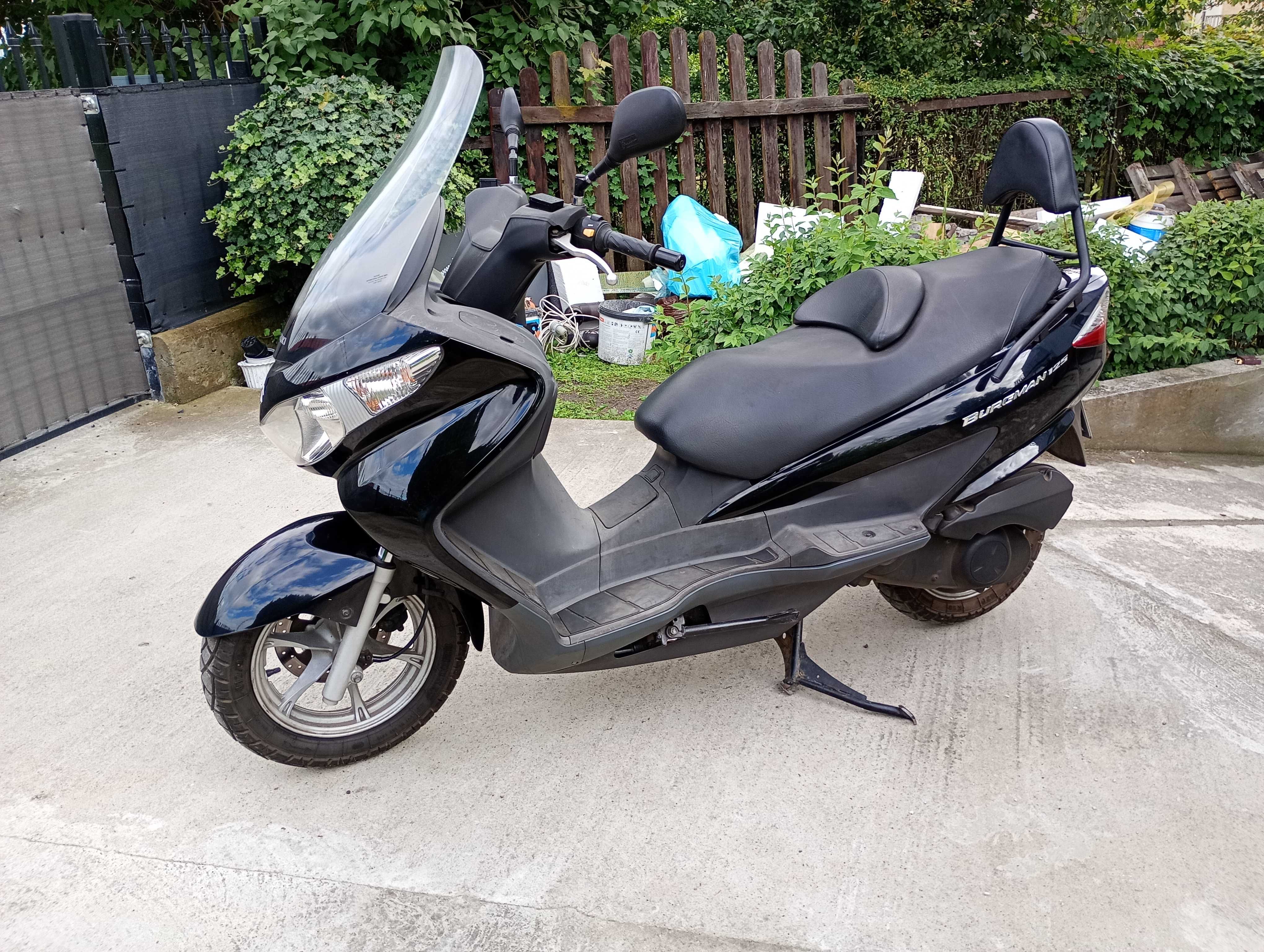 Suzuki Burgman 125