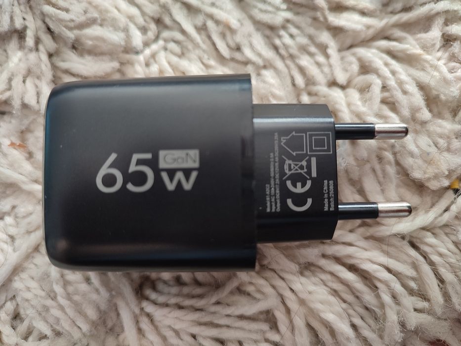 Ładowarka / Zasilacz Sieieciowy 65W do Telefon i Laptop USB-C  USB-A