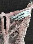 Stradivarius. Koszulka na ramiączkach.