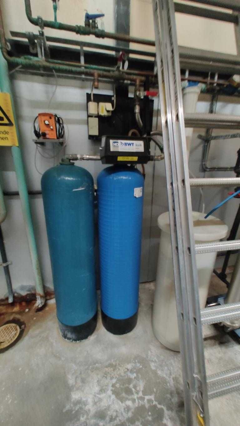 Generator pary: VEA mod. UNIVEX 25G H13 + system uzdatniania
wody
