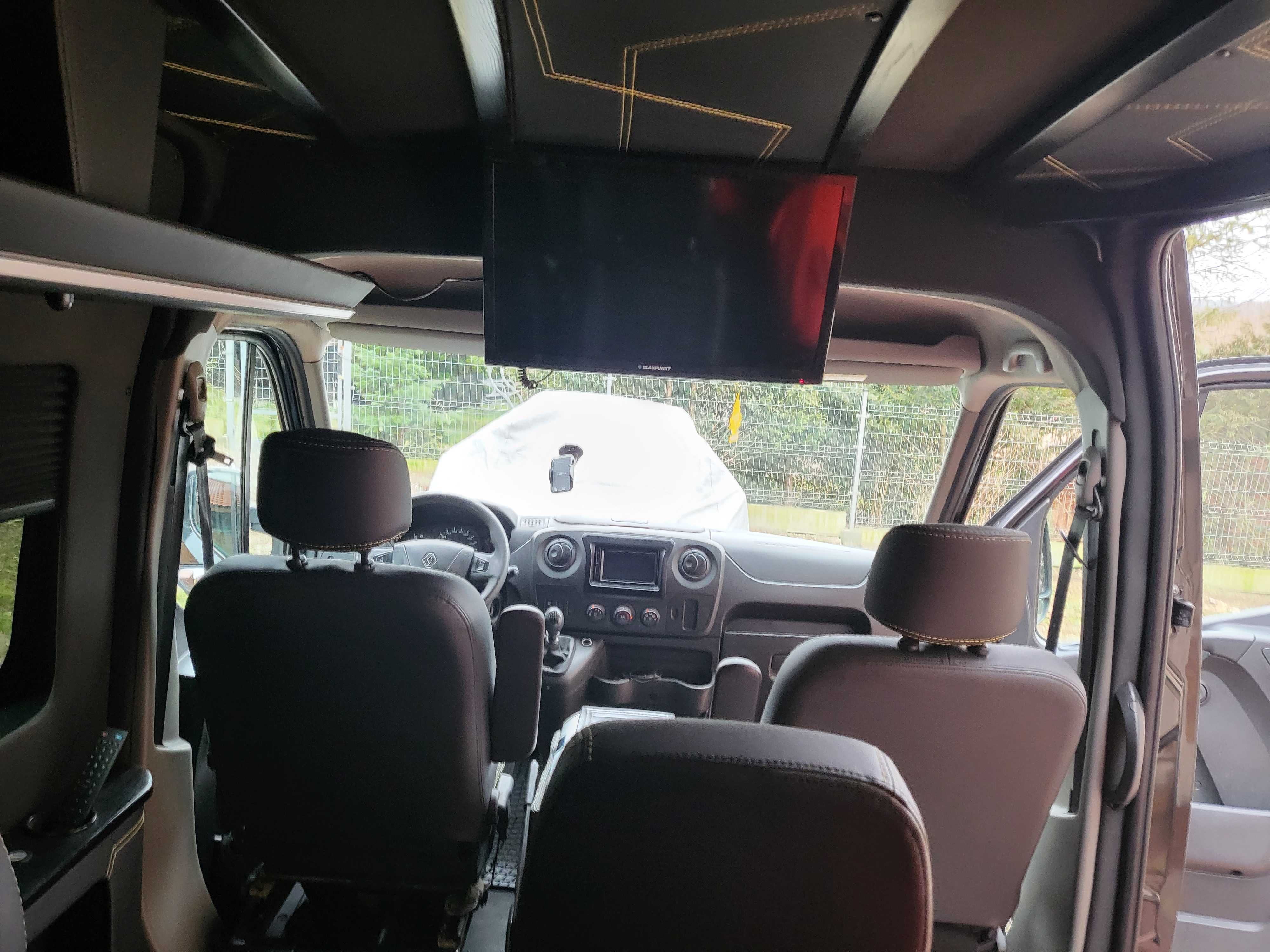 Bus 9 osobowy Renault Master VIP Kielce wynajem