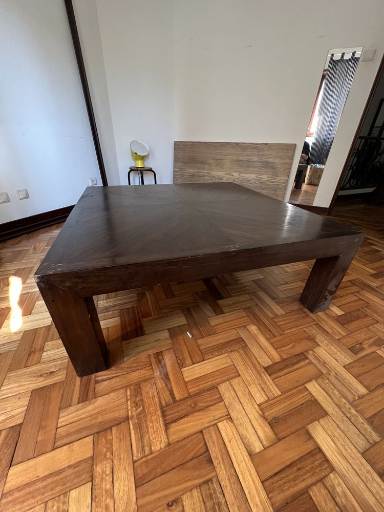 Mesa madera quadrada