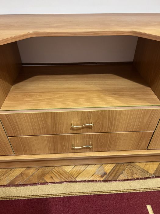 Шафа-купе,комод, стіл