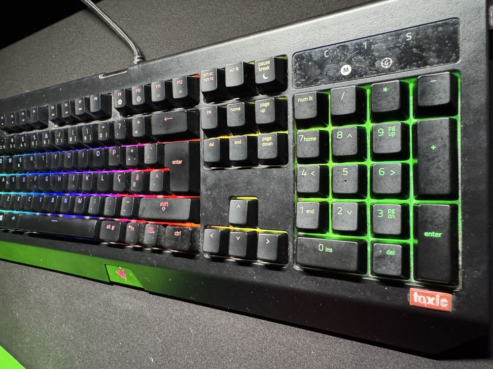 Razer BlackWidow Chroma V2 1000hz/1ms- Como Novo