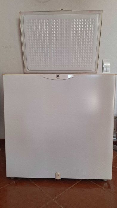 Arca Congeladora Horizontal Whirlpool 212lts