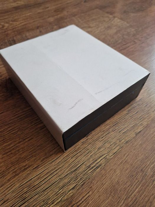 Pudełko 16,5 x 19,5 cm ozdobne na prezent