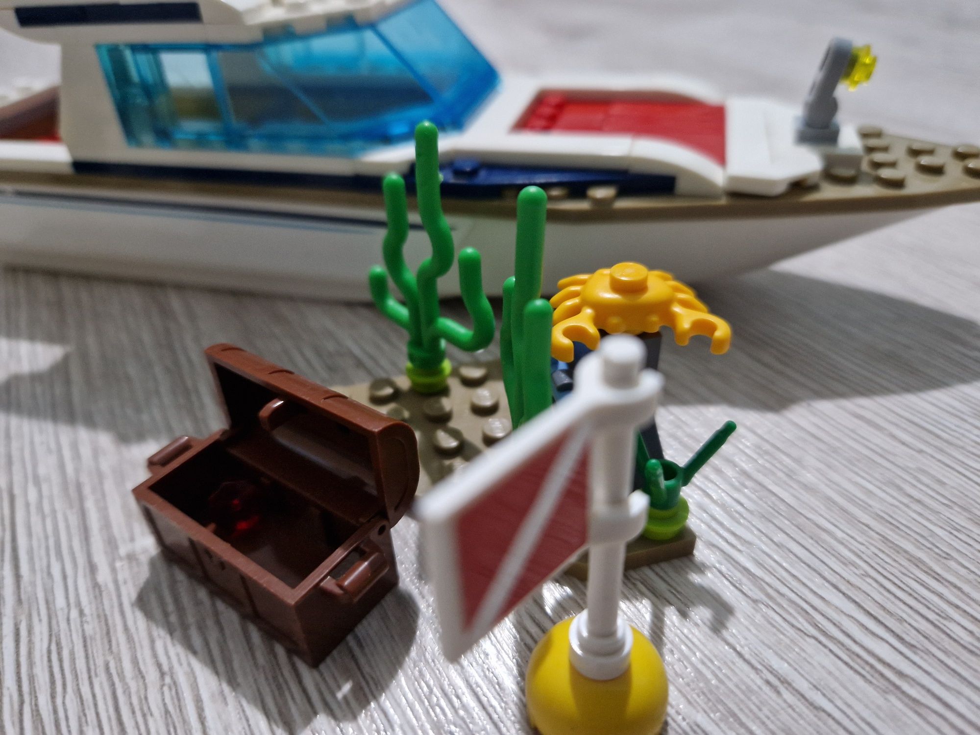 LEGO City jacht nurków 60221