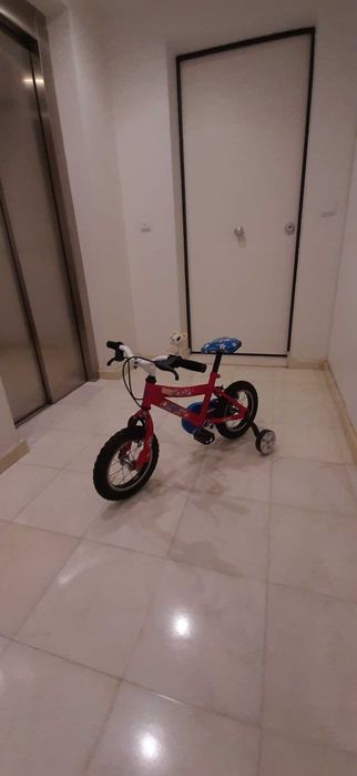 Bicicleta menina