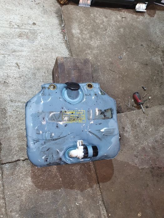 Czesci Samurai zbiornik spryskiwacza