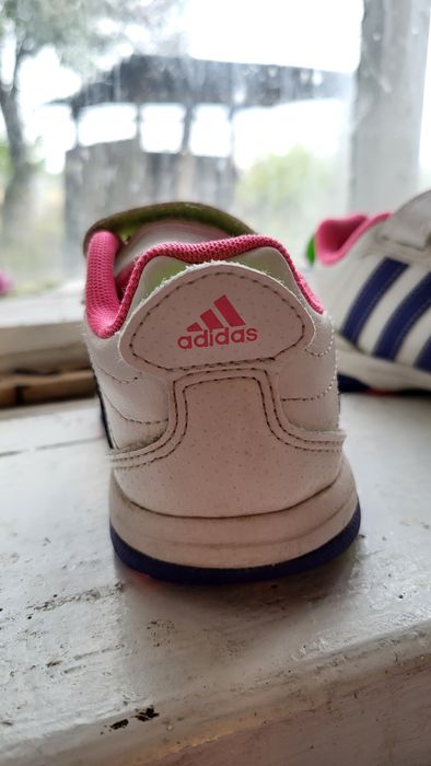 Дитячі кросівки adidas