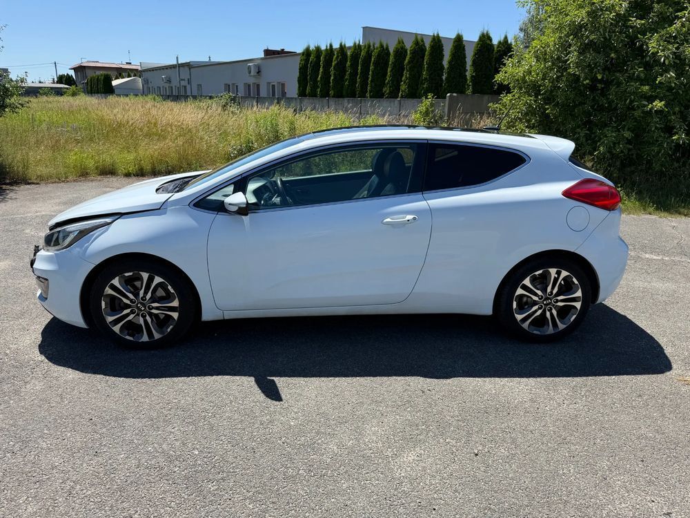 Kia ProCeed