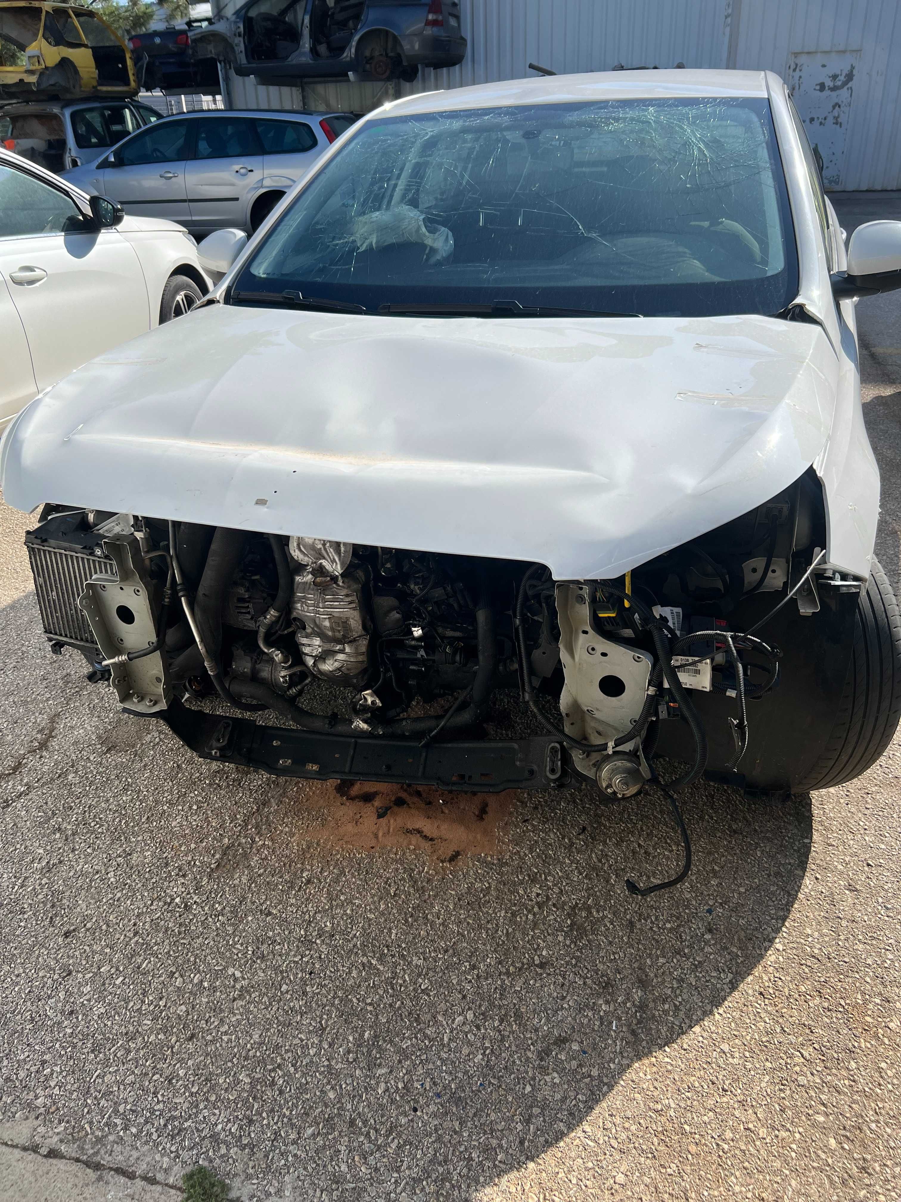 Peças Peugeot 308 1.6HDI 2015