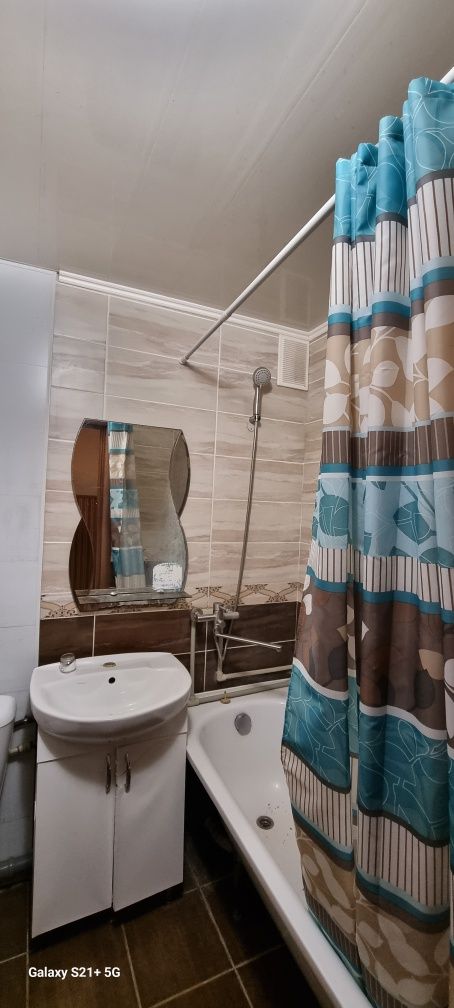 Сучасна квартира в місті Херсон .