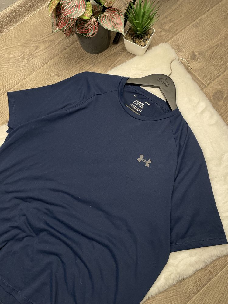 Футболка Under Armour