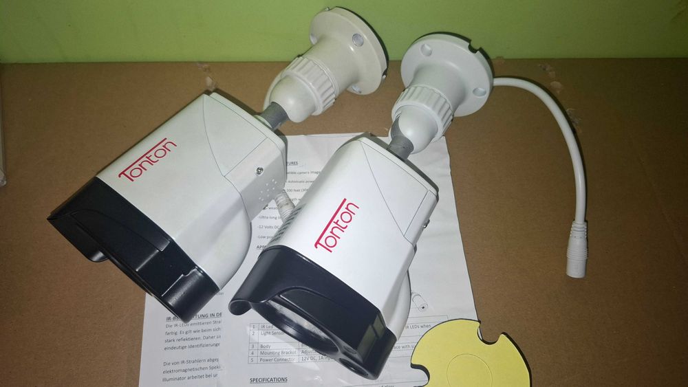 Zestaw 2x Kamera do Monitoringu TonTon 1PL-2019C z Podświetleniem LED