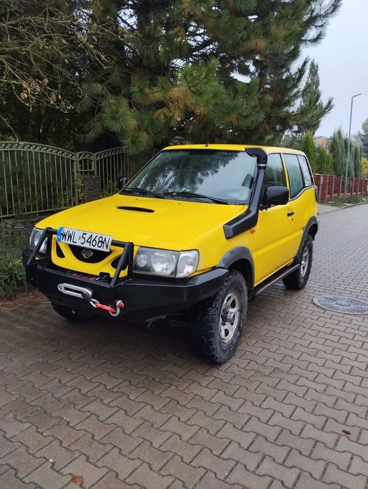 Nissan Terrano Nissan Terrano 2.7 TDi 2002r – 4x4, niezawodny terenowy SUV