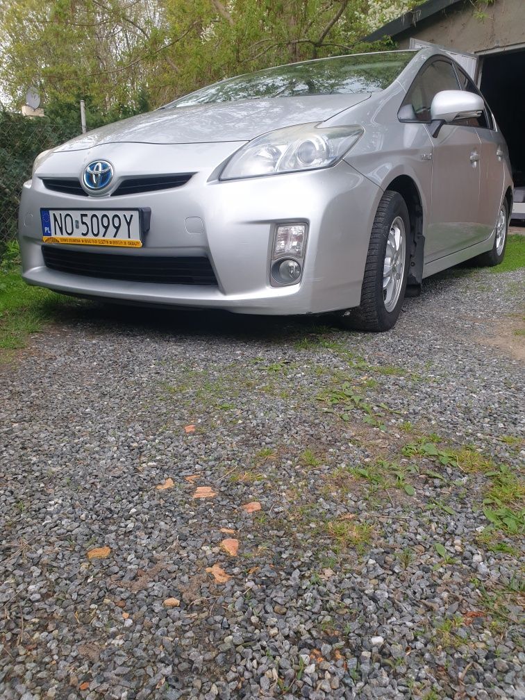 Toyota Prius 2010 r Gaz . 27 000 PLN