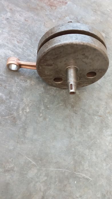 Коленвал. Минск 12 и 6 вольт.