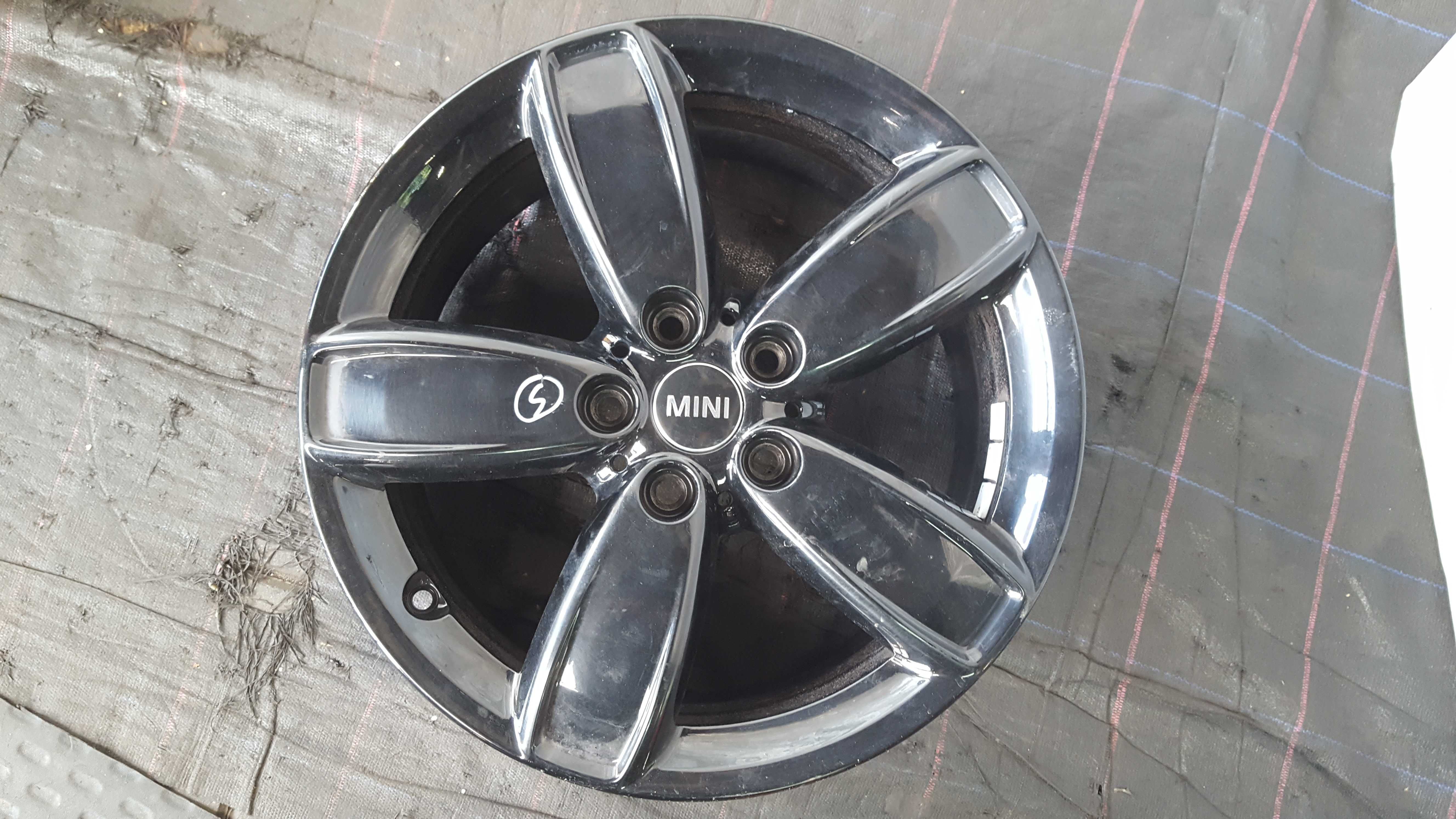 Felgi aluminiowe kpl 5x112 7,5Jx17cali ET52 Mini BMW VW Audi