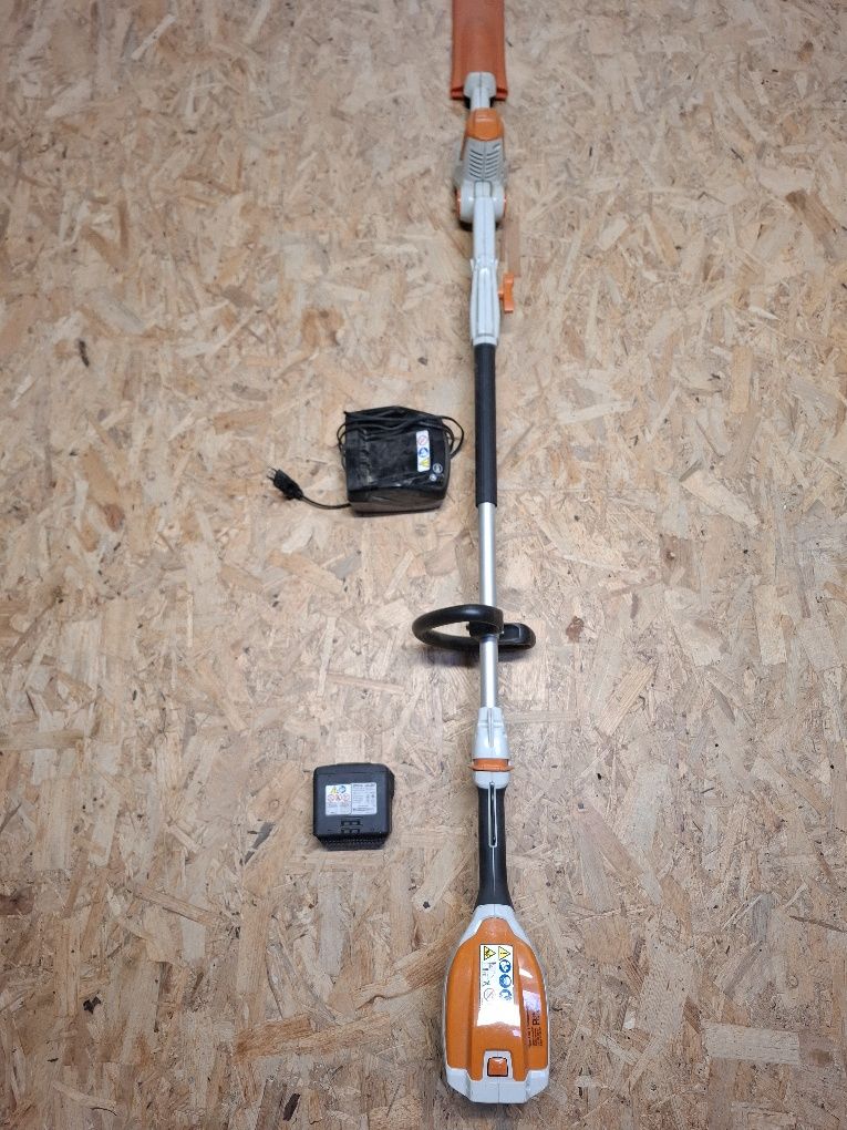 Urządzenie do cięcia żywopłotu stihl na wysięgniku