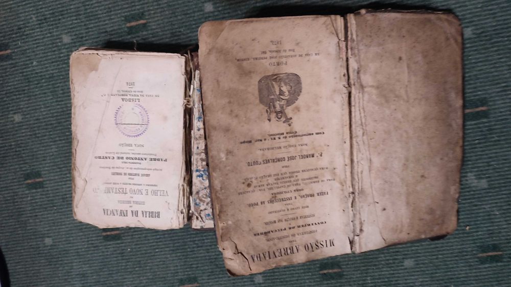 Lote 13 Livros religiosos antigos