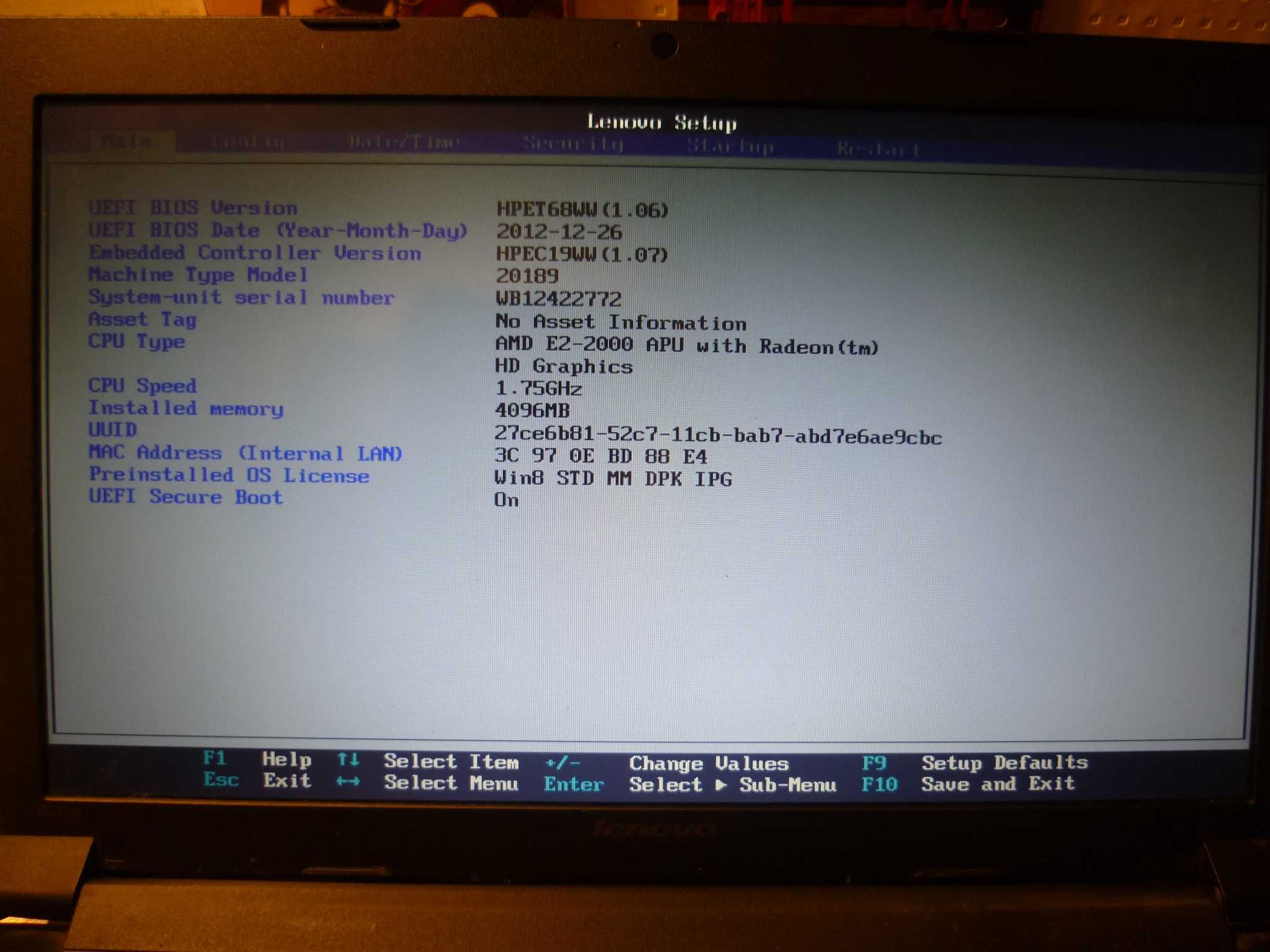 Lenovo B575e. Kompletny.