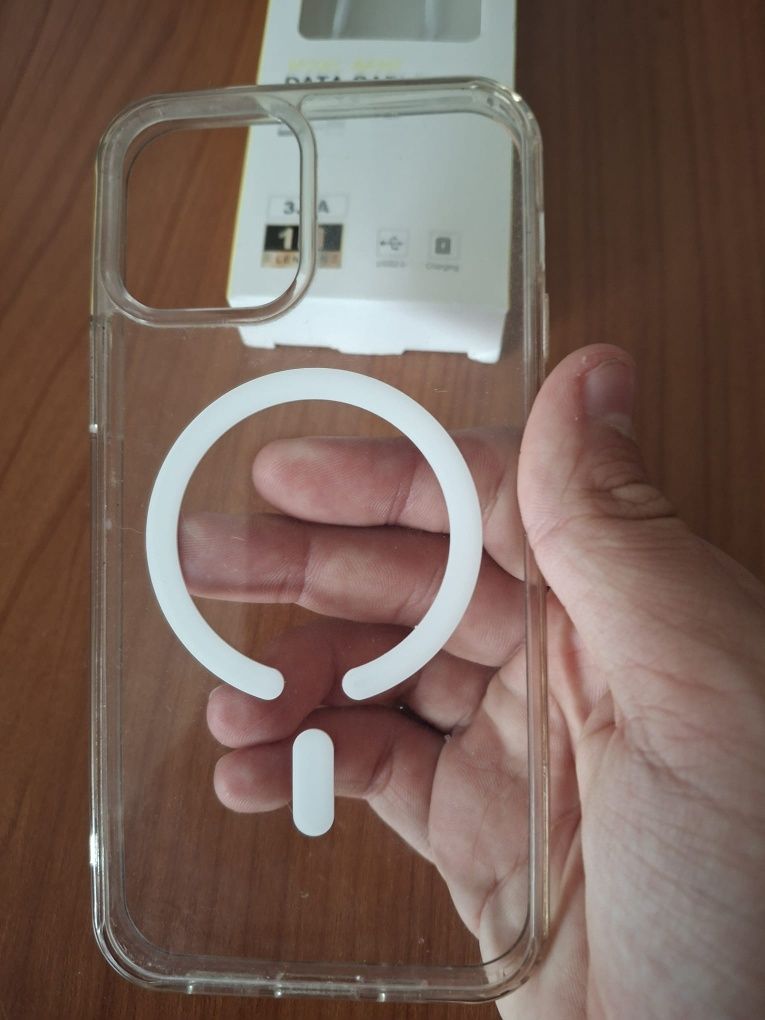 Kit Acessórios iPhone 12/13 – Carregador, MagSafe, Cabo e Case