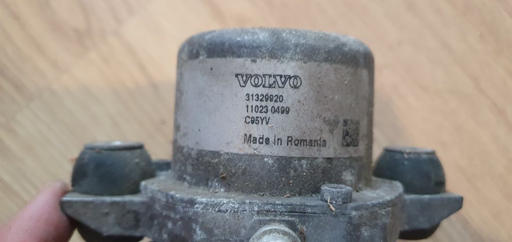 Pompa vacum volvo S60 V60 II 11r- pompa podciśnienowa