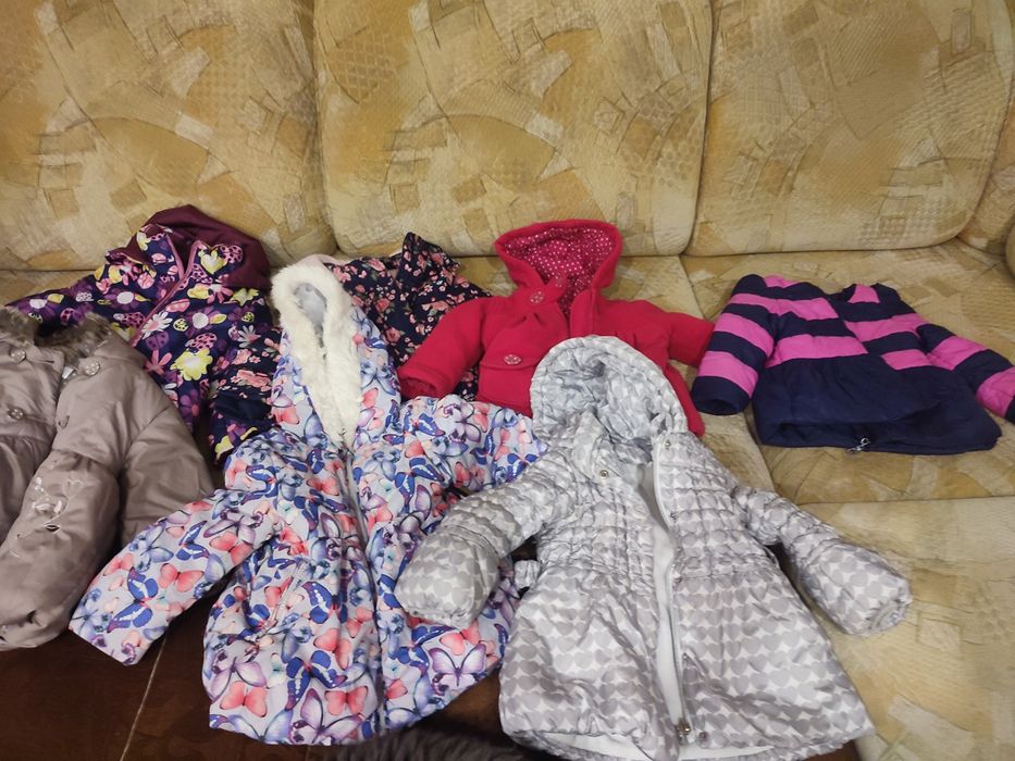 Отдам бесплатно детские вещи на девочку
