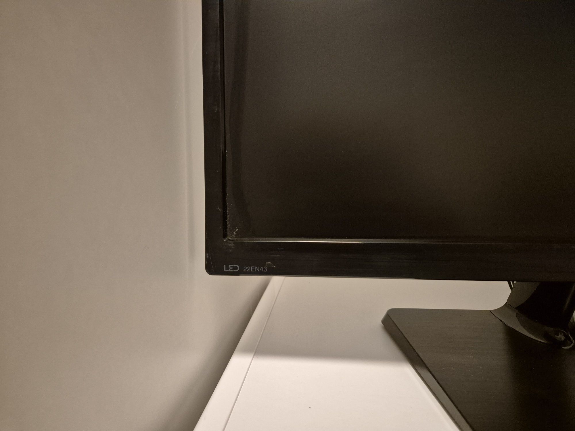 Monitor LG 22 Cale VGA DVI