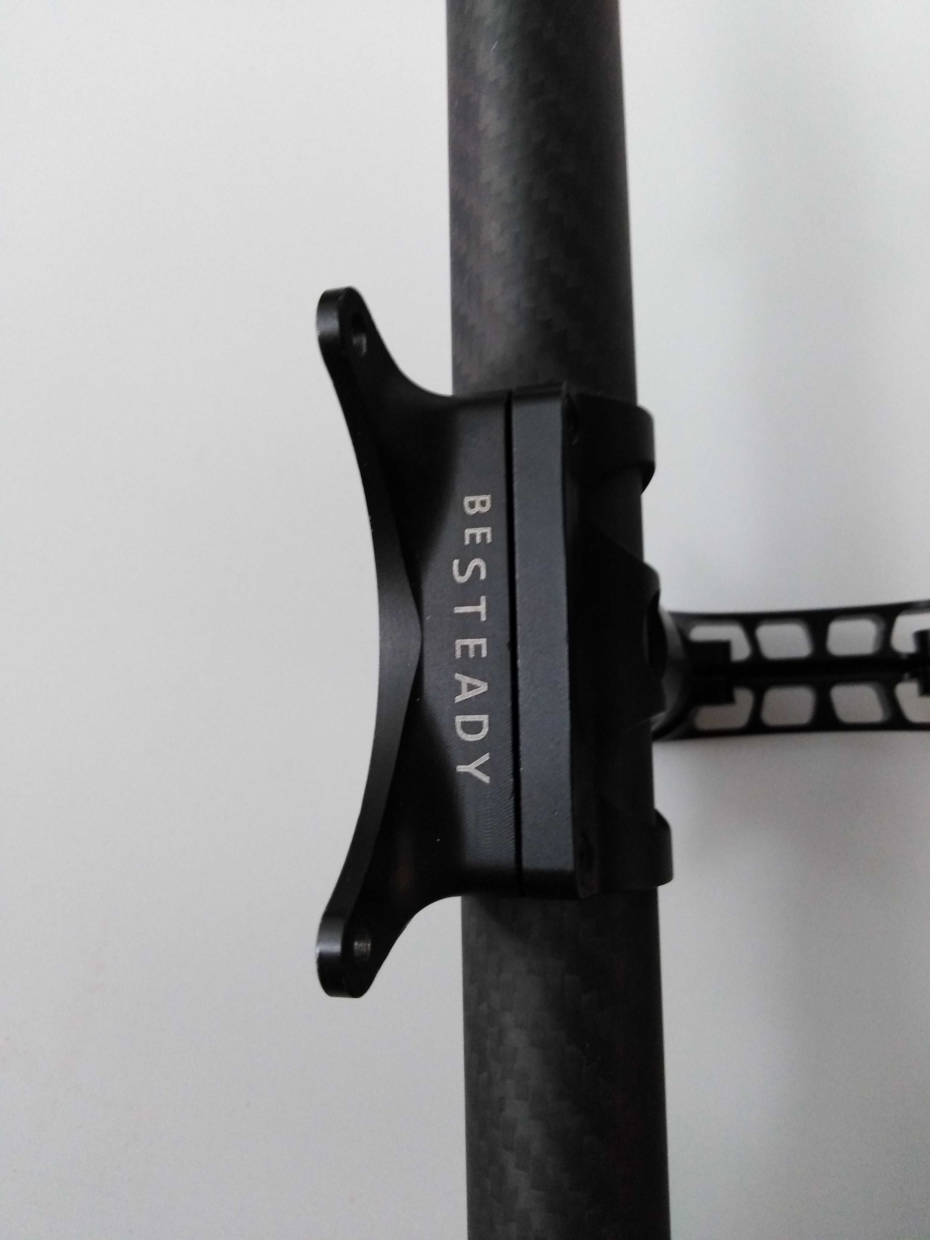 Na sprzedaż Gimbal BeSteady One z baterią i ładowarką