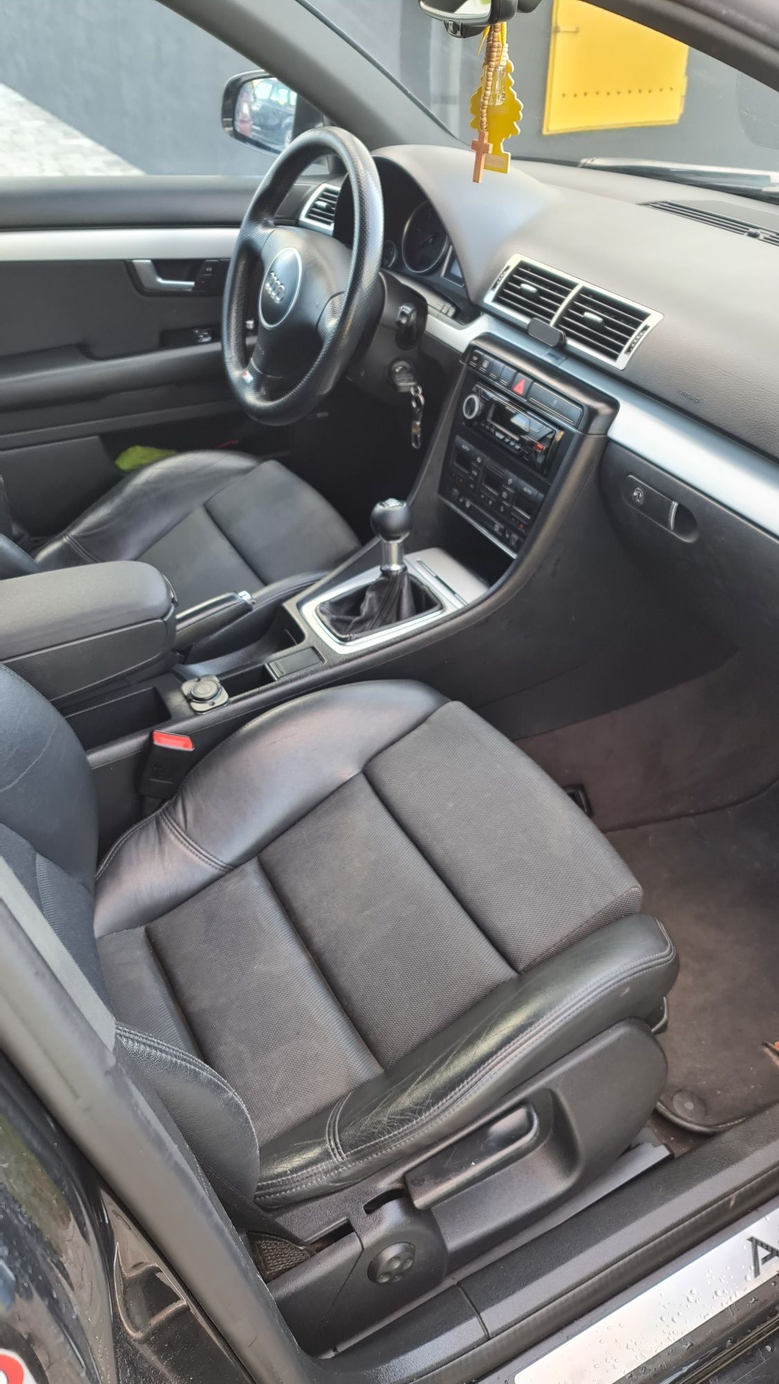 Sprzedam AUDI A4 B6 S line 1.9.TDI 163KM