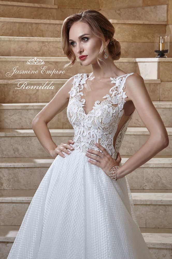 Suknia ślubna Jasmine Empire model Romilda rozm. 38 kolor Ivory dekolt