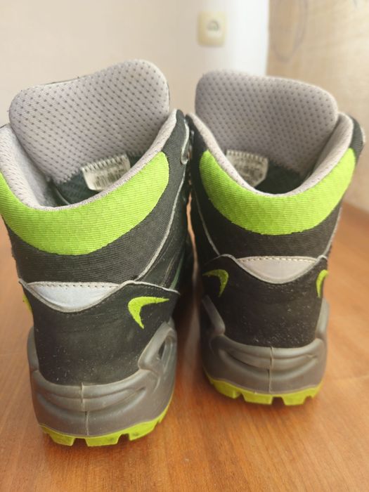 Ботинки  Lowa GTX