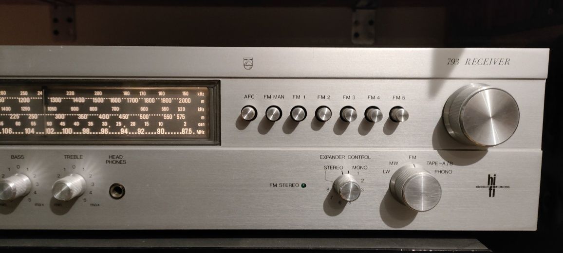 Amplituner Philips 793