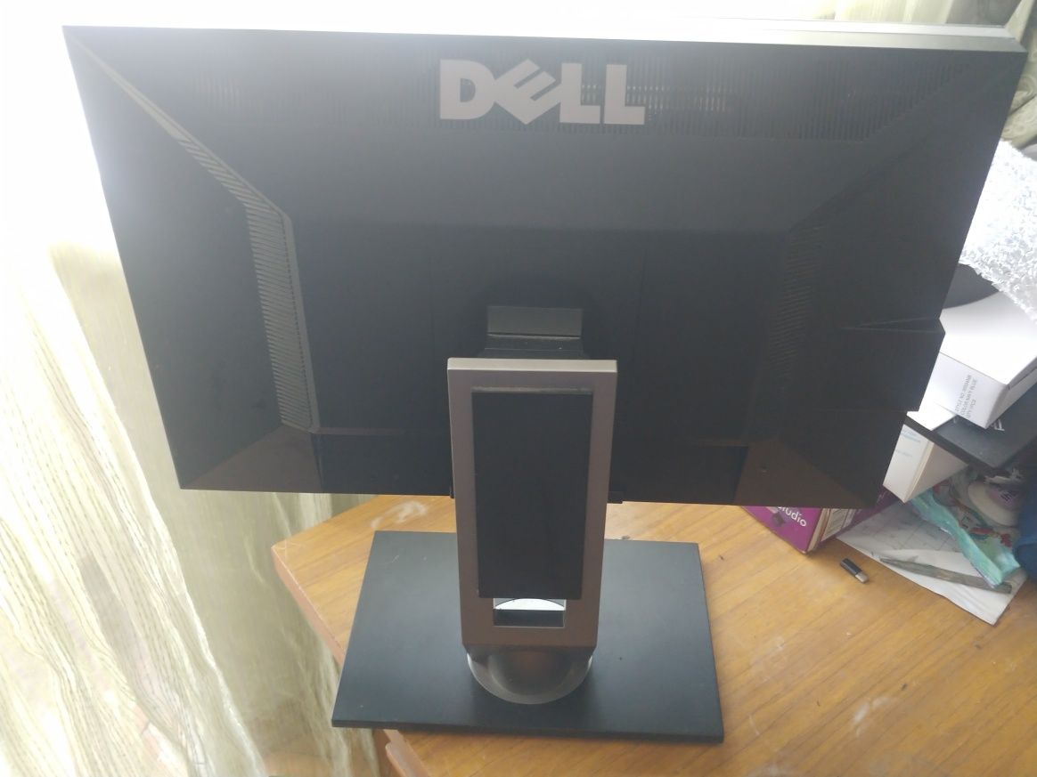 монитор 22 DELL 2209 WAF. на запчастини