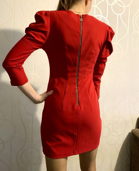 Червоне плаття розмір М