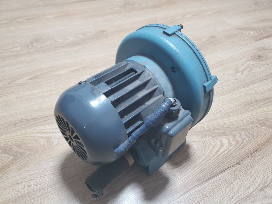 Электродвигатель силовой асинхронный АПН 21/2, 2750 об/мин. 400 Вт.
